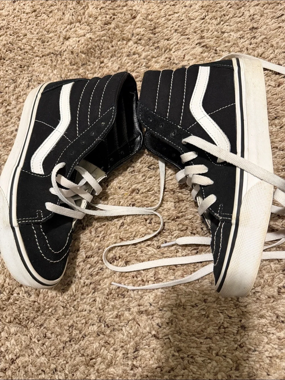 Vans women Black and White High-Top Sneakers